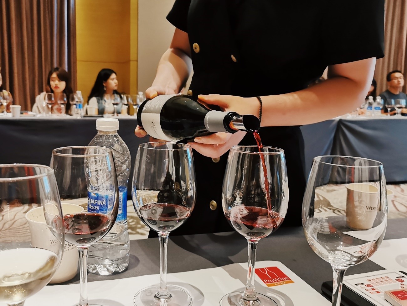 Read more about the article La DO Montsant torna a la Xina per participar a Prowine Shanghai