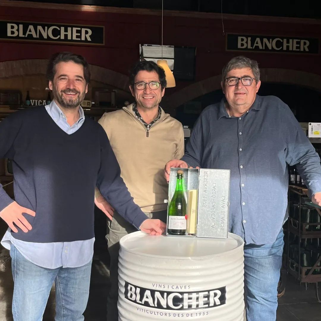 Read more about the article Els germans Carbó de Caves BLANCHER, treuen un escumós de 1975 al mercat amb només 307 ampolles a la venda.
